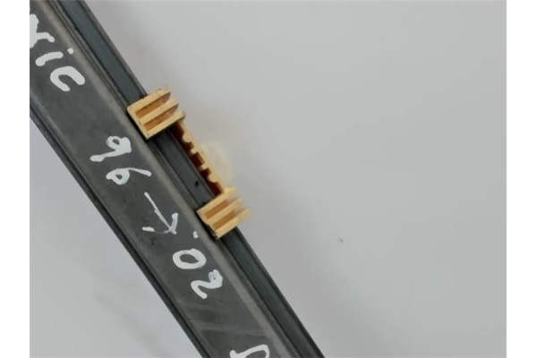 Recambio de mecanismo elevalunas delantero izquierdo para renault megane i scenic (ja0) referencia OEM IAM   