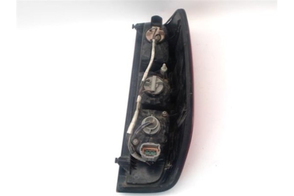 Recambio de piloto trasero izquierdo para nissan navara pickup (d40m) 2.5 dci referencia OEM IAM 22016467 26555EB38B 
