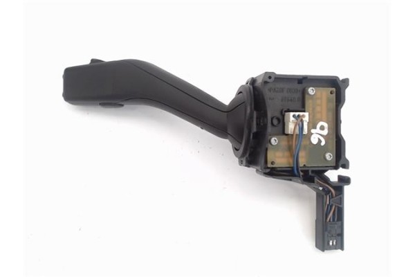 Recambio de mando limpiaparabrisas para volkswagen golf v (1k1) referencia OEM IAM 1K0953519J  1K0953519A , AUDI | 1K0953519C ,  Recambio de mando limpiaparabrisas para volkswagen golf v (1k1) referencia OEM IAM 1K0953519J  1K0953519A , AUDI | 1K0953519C ,