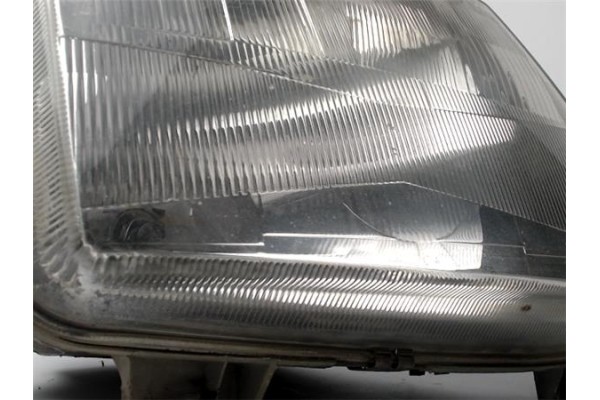 Recambio de faro delantero dcho para mercedes-benz vito furgón (638) 2.3 110 d  (638.074) referencia OEM IAM A6388200161 2746969