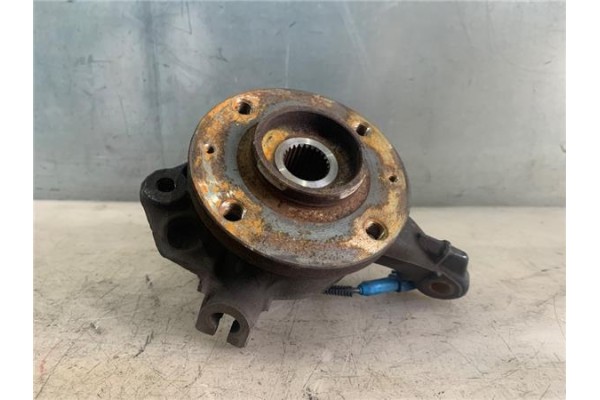 Recambio de mangueta delantero izquierda para peugeot 207 1.6 hdi referencia OEM IAM 364690  