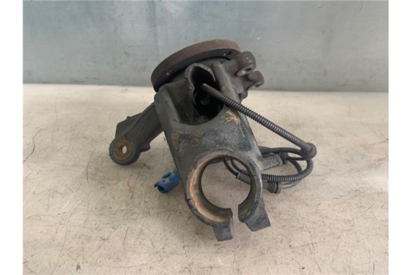 Recambio de mangueta delantero izquierda para peugeot 207 1.6 hdi referencia OEM IAM 364690  