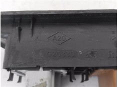 Recambio de mando elevalunas delantero izquierdo para renault megane ii ranchera familiar (km0/1_) 1.5 dci referencia OEM IAM 82