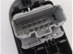 Recambio de mando elevalunas delantero izquierdo para renault megane ii ranchera familiar (km0/1_) 1.5 dci referencia OEM IAM 82