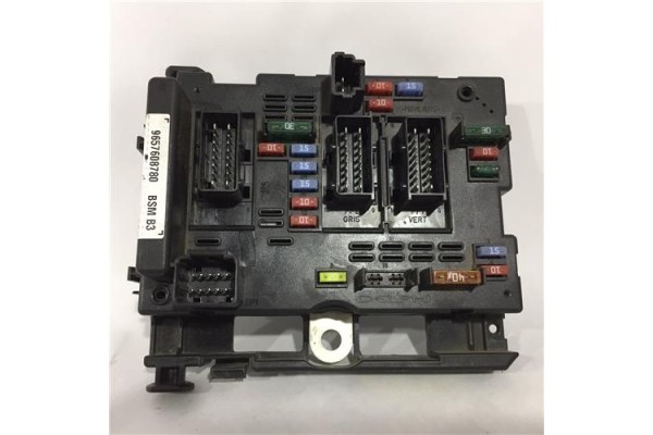 Recambio de caja fusibles/rele para peugeot 206 + 1.4 básico referencia OEM IAM 9657608780 10880117 