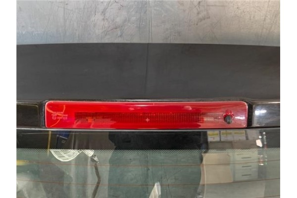 Recambio de porton trasero para renault twingo ii 1.2 16v (c06c, c06d, c06k) referencia OEM IAM 901004681R 901009346R 