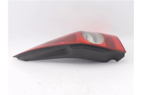 Recambio de piloto trasero derecho para renault megane ii ranchera familiar (km0/1_) 1.5 dci referencia OEM IAM 8200142683  