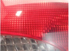 Recambio de piloto porton trasero izquierdo para toyota avensis berlina (t22) 2.0 td (ct220_) referencia OEM IAM 23300102  