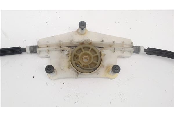 Recambio de mecanismo elevalunas delantero izquierdo para citroen c4 berlina referencia OEM IAM 9221V1  