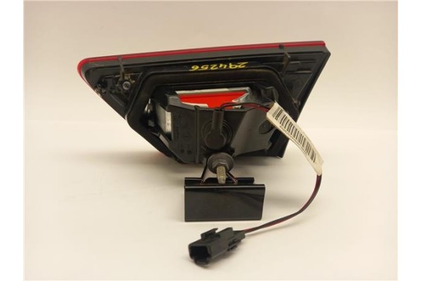 Recambio de piloto interior izquierdo para renault clio iv 1.5 limited referencia OEM IAM 265552424R  