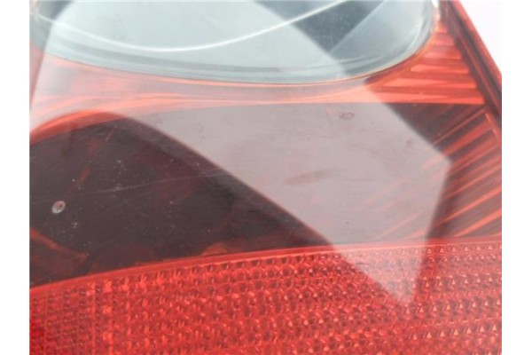 Recambio de piloto trasero izquierdo para renault megane ii ranchera familiar (km0/1_) 1.5 dci referencia OEM IAM 8200142684  
