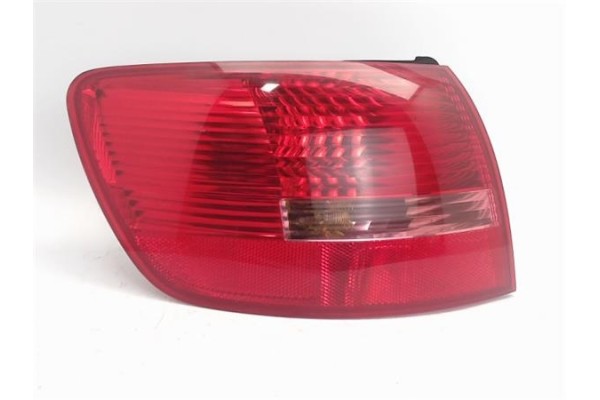 Recambio de piloto trasero izquierdo para audi a6 avant (4f5) 2.8 fsi referencia OEM IAM 4F5945095L 2221501 4F5945095D , AUDI | 