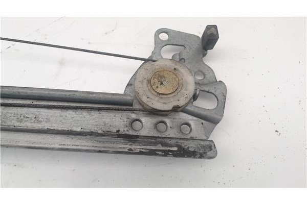 Recambio de mecanismo elevalunas delantero izquierdo para citroen c3 referencia OEM IAM 400619F  