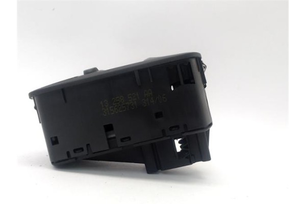 Recambio de botonera puerta delantero izquierda para opel corsa d 1.3 cdti referencia OEM IAM 13258521  