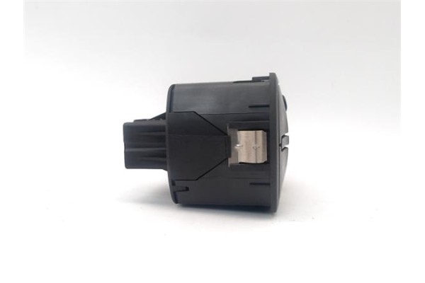 Recambio de botonera puerta delantero izquierda para opel corsa d 1.3 cdti referencia OEM IAM 13258521  