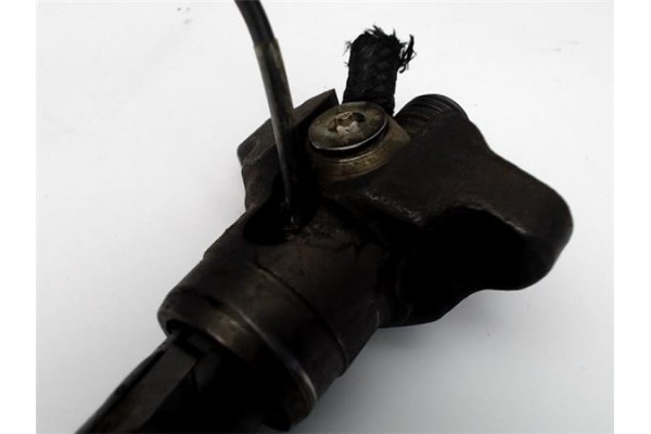 Recambio de inyector para bmw serie 3 berlina (e46) 2.0 320d referencia OEM IAM 0445110131  