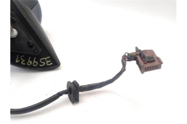 Recambio de retrovisor electrico izquierdo para peugeot 407 2.0 hdi 135 referencia OEM IAM 8151GV 815275 