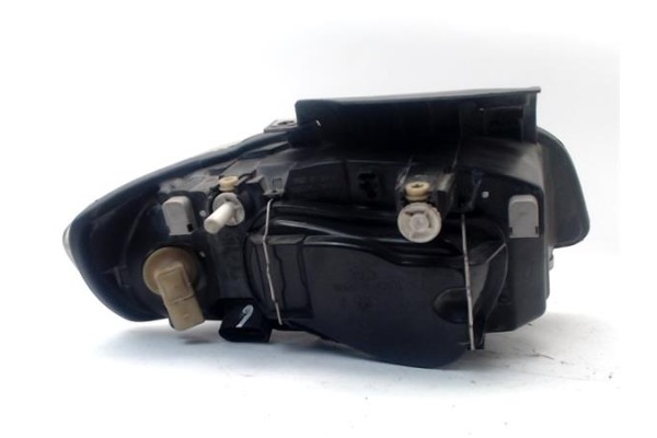 Recambio de faro delantero izquierdo para peugeot 407 2.0 hdi 135 referencia OEM IAM 620890  