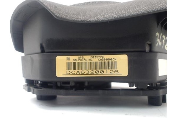 Recambio de airbag volante para opel corsa d 1.3 cdti referencia OEM IAM 13235770  