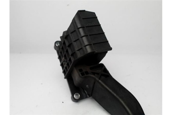 Recambio de pedal acelerador para fiat 500 1.3 d multijet referencia OEM IAM 51833722 901352 1582729 , FORD