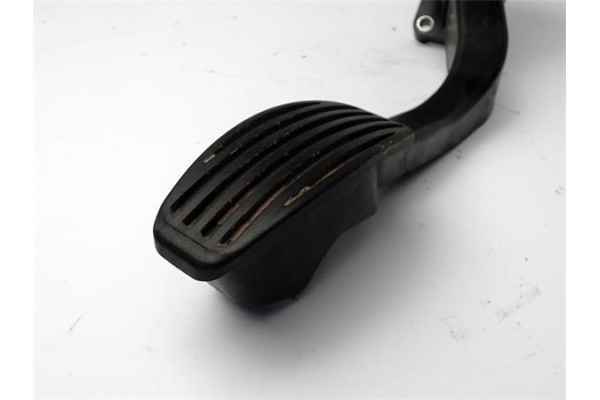 Recambio de pedal acelerador para fiat 500 1.3 d multijet referencia OEM IAM 51833722 901352 1582729 , FORD