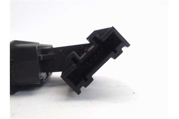 Recambio de mando multifuncion para renault megane ii berlina 5p referencia OEM IAM 8200103769  