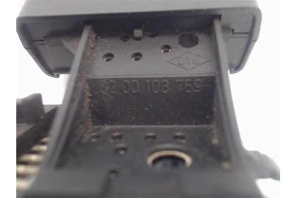 Recambio de mando multifuncion para renault megane ii berlina 5p referencia OEM IAM 8200103769  