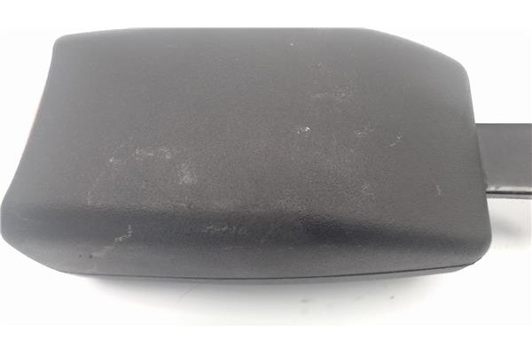 Recambio de anclaje cinturon delantero derecho para mazda 2 (b2w) 1.6 referencia OEM IAM BAA140057  
