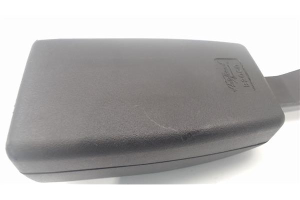 Recambio de anclaje cinturon delantero derecho para mazda 2 (b2w) 1.6 referencia OEM IAM BAA140057  