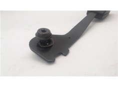 Recambio de anclaje cinturon delantero derecho para mazda 2 (b2w) 1.6 referencia OEM IAM BAA140057  