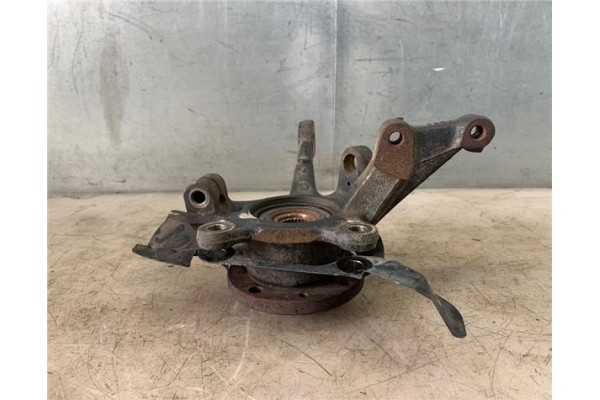 Recambio de mangueta delantero izquierda para fiat coupe (175) 1.8 16v referencia OEM IAM 82462309  