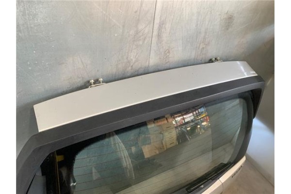 Recambio de porton trasero para chevrolet spark 1.0 basis referencia OEM IAM 95387501  