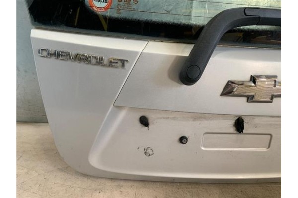 Recambio de porton trasero para chevrolet spark 1.0 basis referencia OEM IAM 95387501  