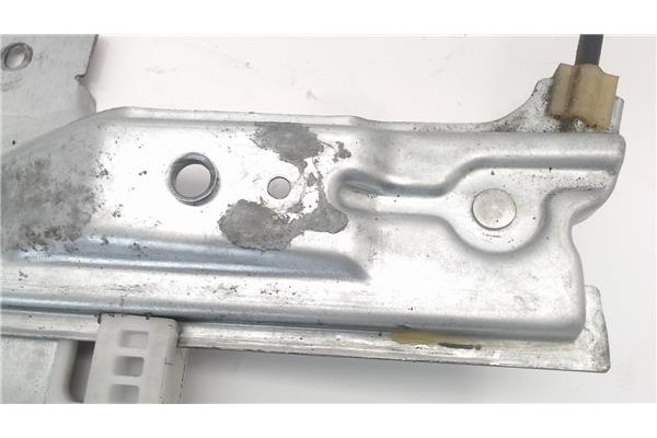 Recambio de mecanismo elevalunas delantero izquierdo para citroen c4 coupe referencia OEM IAM 997018102 996385101 