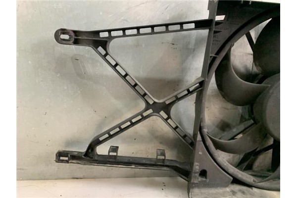 Recambio de electroventilador para opel astra h gtc 1.6 referencia OEM IAM 130303986 13205941 