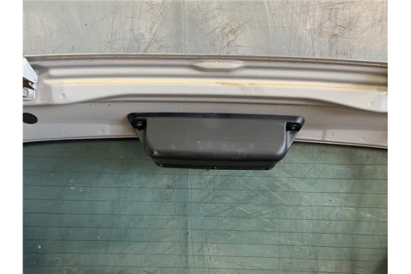 Recambio de porton trasero para chevrolet spark 1.0 basis referencia OEM IAM 95387501  