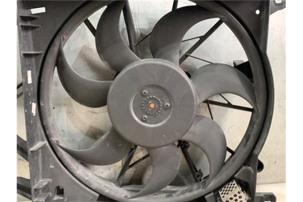 Recambio de electroventilador para opel astra h gtc 1.6 referencia OEM IAM 130303986 13205941 
