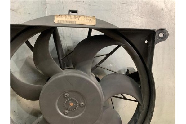 Recambio de electroventilador para opel astra h gtc 1.6 referencia OEM IAM 130303986 13205941 