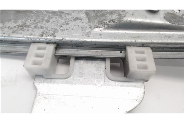 Recambio de mecanismo elevalunas delantero izquierdo para citroen c4 coupe referencia OEM IAM 997018102 996385101 