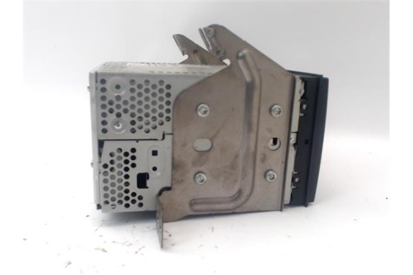 Recambio de autoradio para nissan navara pickup (d40m) 2.5 dci referencia OEM IAM 28184EB46B 28185EB45B 