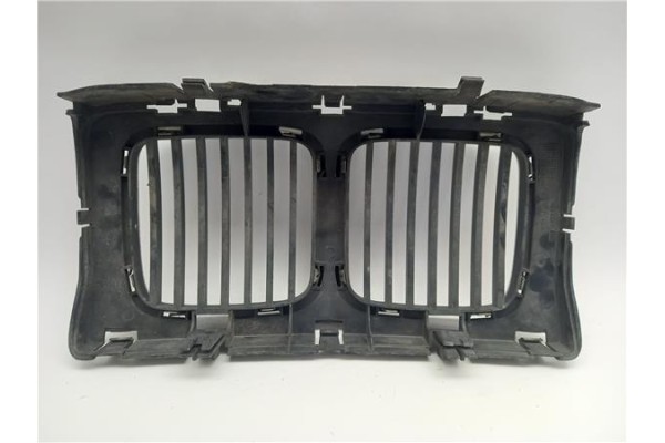 Recambio de rejilla capo para bmw serie 5 berlina (e34) referencia OEM IAM   
