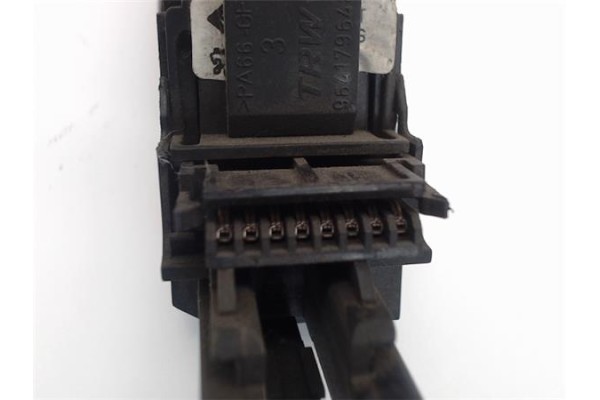 Recambio de mando multifuncion para citroen c4 berlina referencia OEM IAM 9641796480  