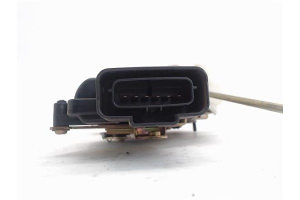 Recambio de cierre electromagnetico trasero izquierdo para opel agila 1.2 básico referencia OEM IAM 4706489  