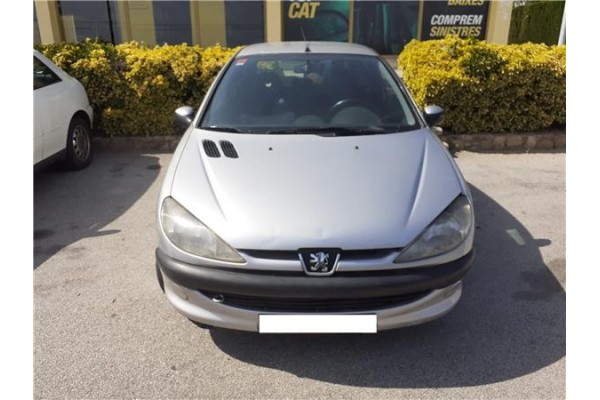 peugeot 206 del año 2000
