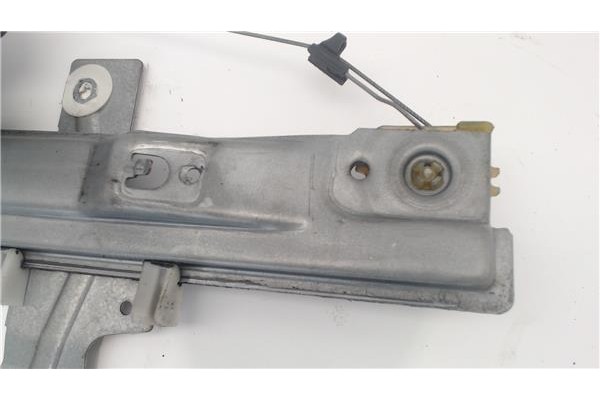 Recambio de mecanismo elevalunas delantero izquierdo para peugeot 207 referencia OEM IAM 400917H  