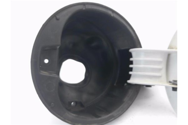 Recambio de tapa exterior combustible para seat altea (5p1) 1.9 emocion referencia OEM IAM 1K0010497C 5P0010375S 