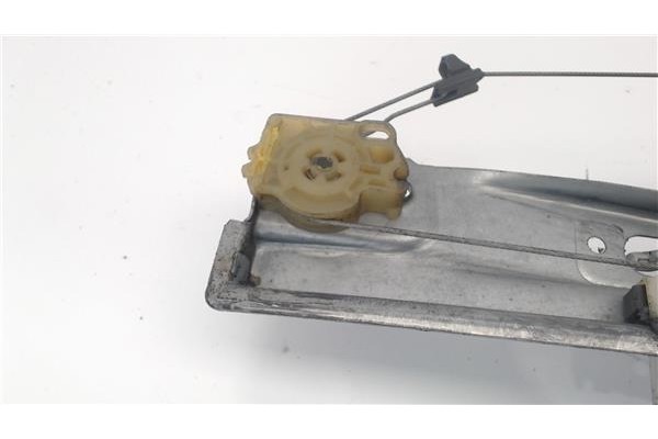 Recambio de mecanismo elevalunas delantero izquierdo para peugeot 207 referencia OEM IAM 400917H  