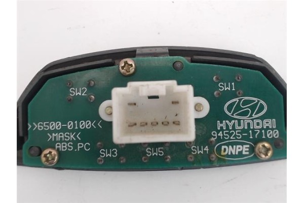 Recambio de conjunto interruptores para hyundai matrix (fc) referencia OEM IAM 9452517100  