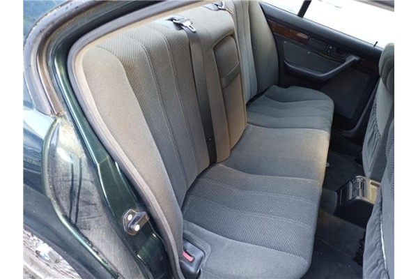 Recambio de juego asientos para bmw serie 5 berlina (e34) 2.5 525tds referencia OEM IAM 52108168161 52201946632 