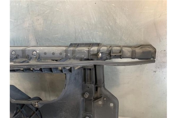 Recambio de frente delantero para bmw serie 1 berlina (e81/e87) 2.0 120d referencia OEM IAM 51647058593 51647193192 